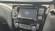 Nissan Qashqai 1.2 DiG-T N-Connecta 5dr Petrol Hatchback